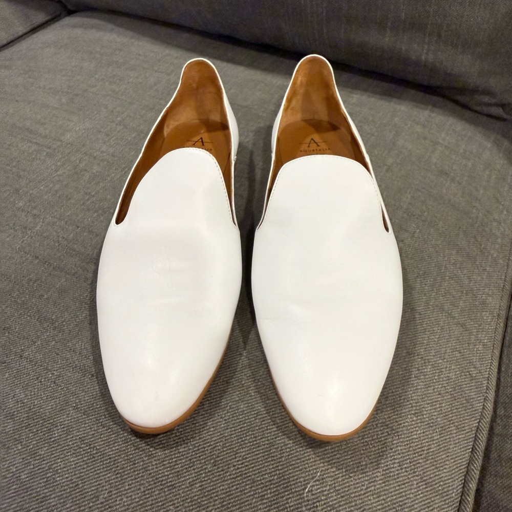 Aquatalia White Leather Slip-On Loafers with Tan Interior